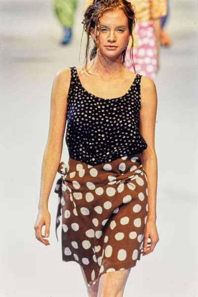 Look 2